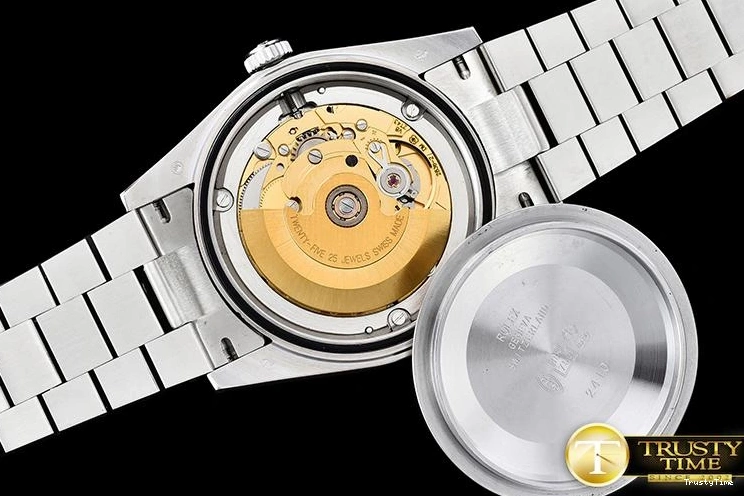 1118 RDD0214B – DayDate 36mm GoAnywhere 682